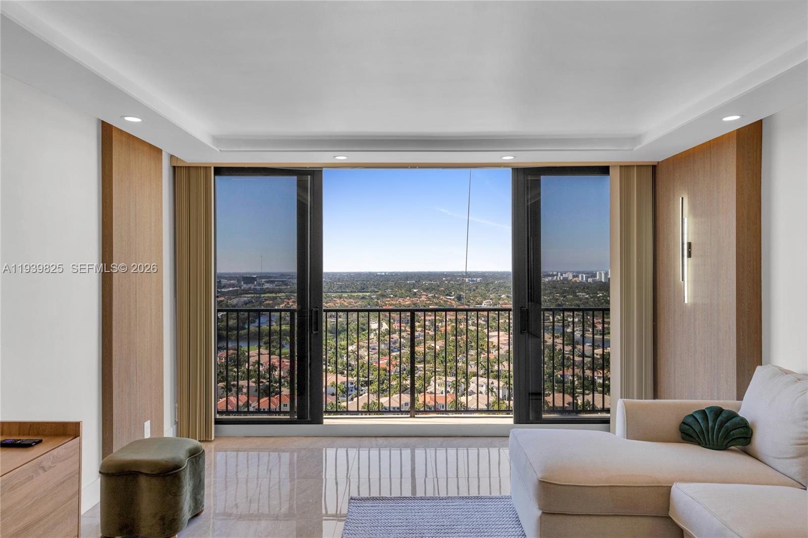 Photo of 2201 Ocean Dr  #2806, Hollywood, Florida, 33019 - 