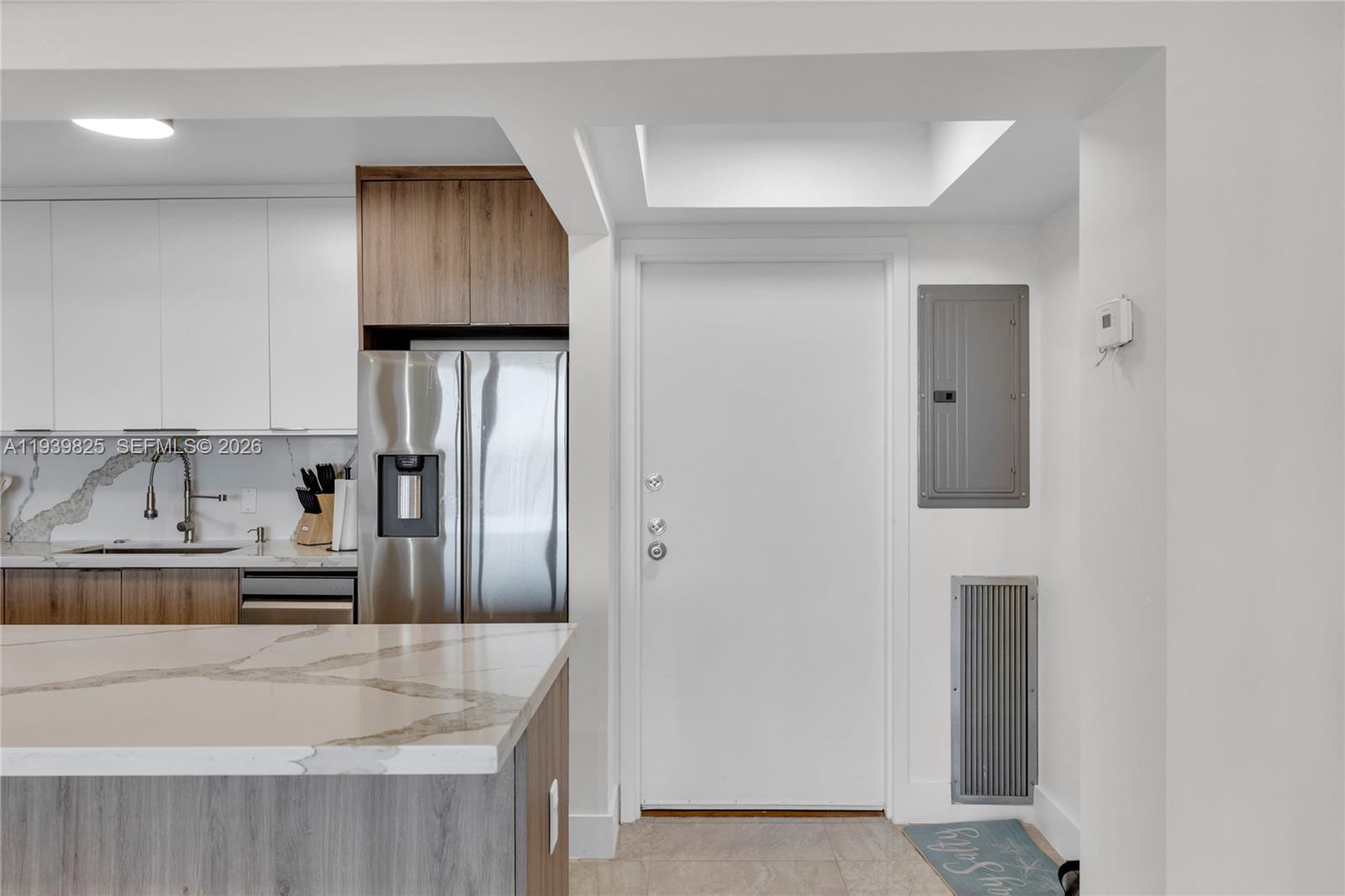 Photo of 2201 Ocean Dr  #2806, Hollywood, Florida, 33019 - 