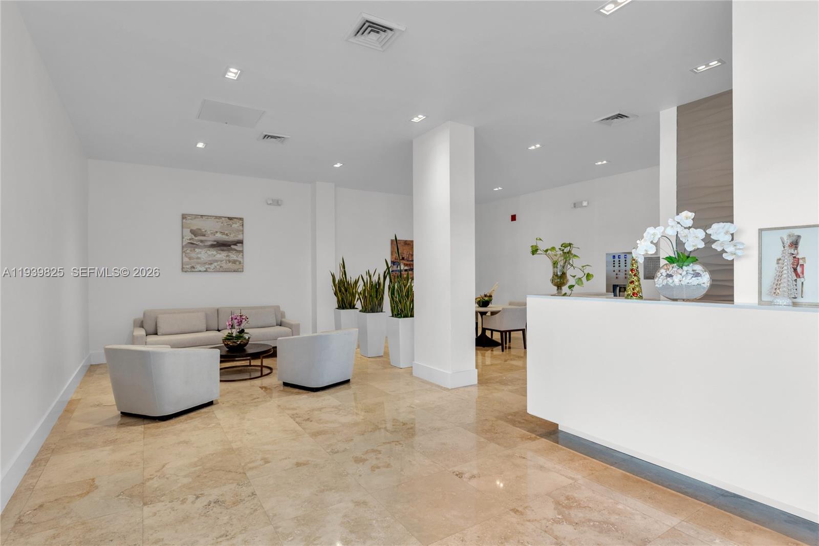 Photo of 2201 Ocean Dr  #2806, Hollywood, Florida, 33019 - 