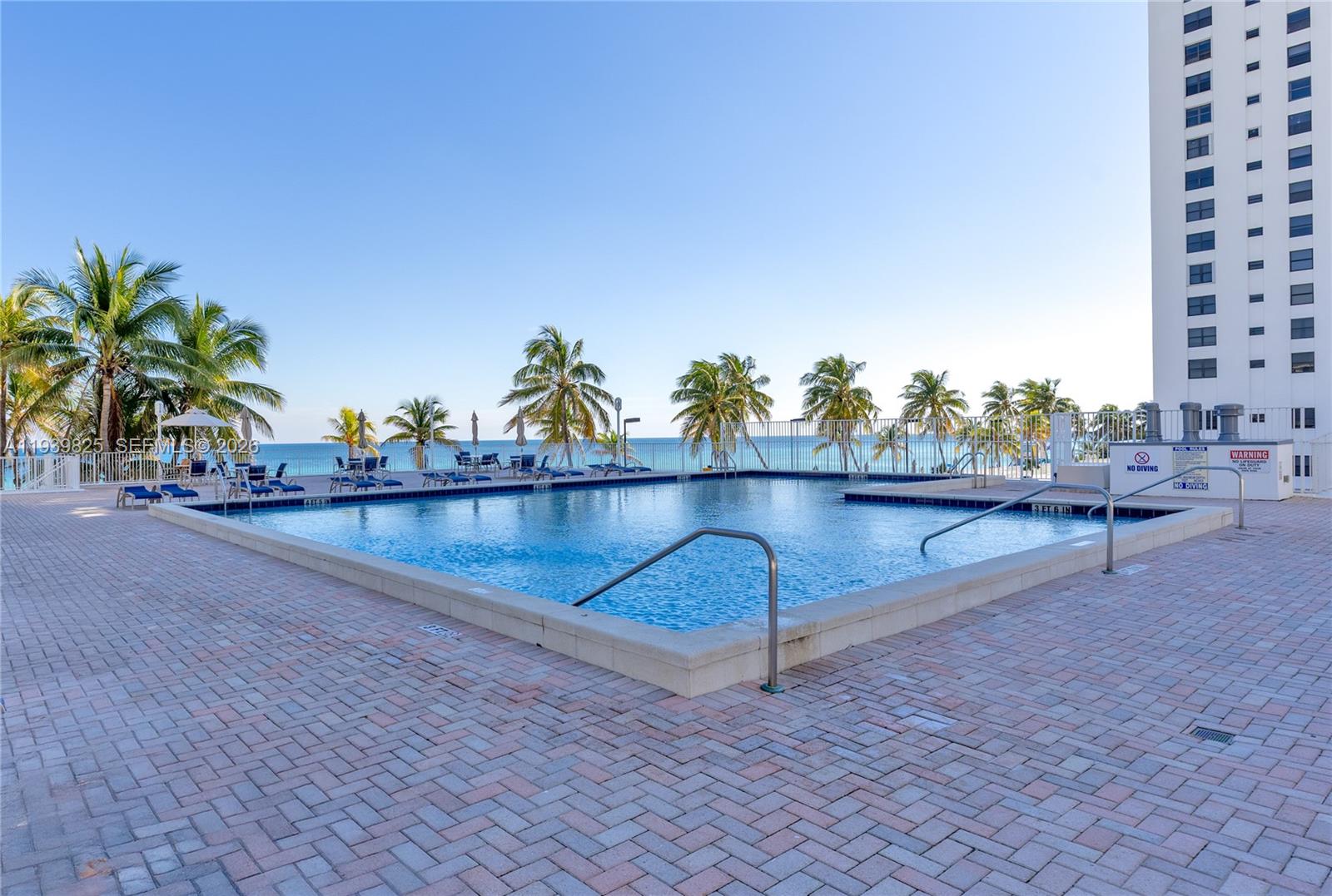 Photo of 2201 Ocean Dr  #2806, Hollywood, Florida, 33019 - 