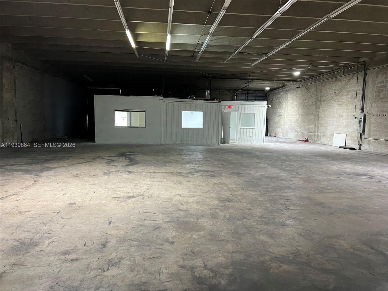   /   sq. ft. $ 2026-01-06 0 Photo