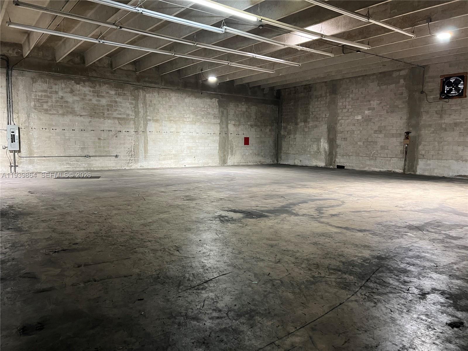   /   sq. ft. $ 2026-01-06 0 Photo