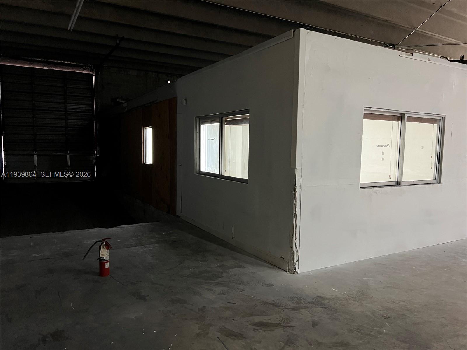   /   sq. ft. $ 2026-01-06 0 Photo