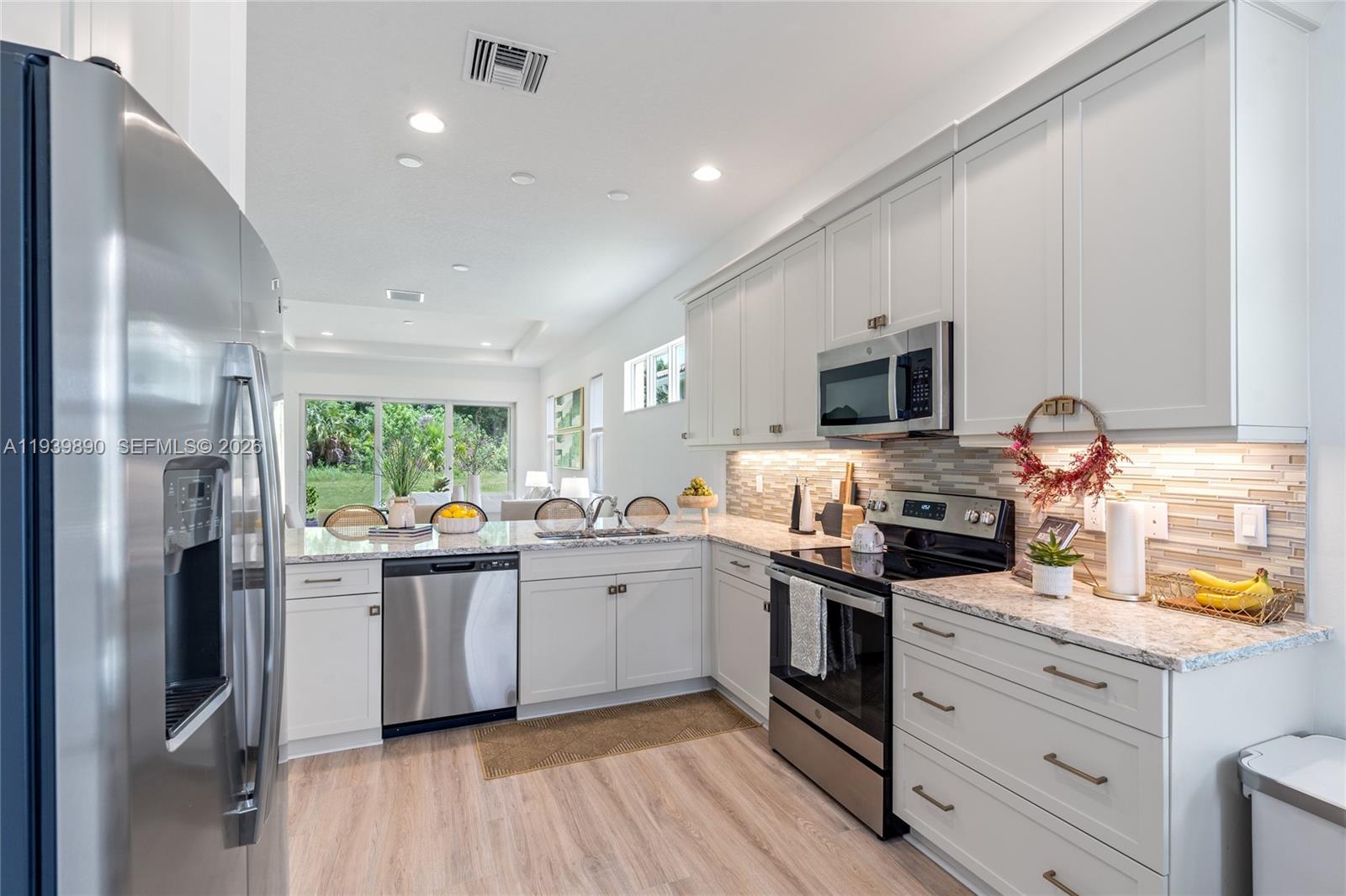 11539 3 / 2 1646 sq. ft. $ 2026-01-06 0 Photo