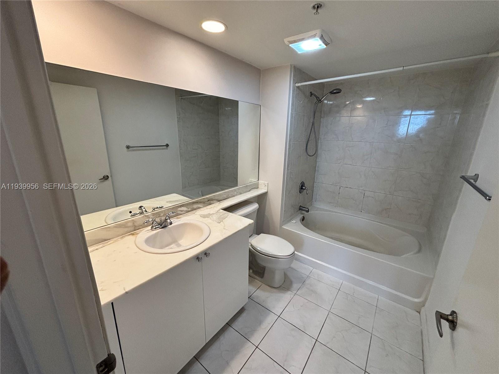 Photo of 2775 187th St  #403, Aventura, Florida, 33180 - 