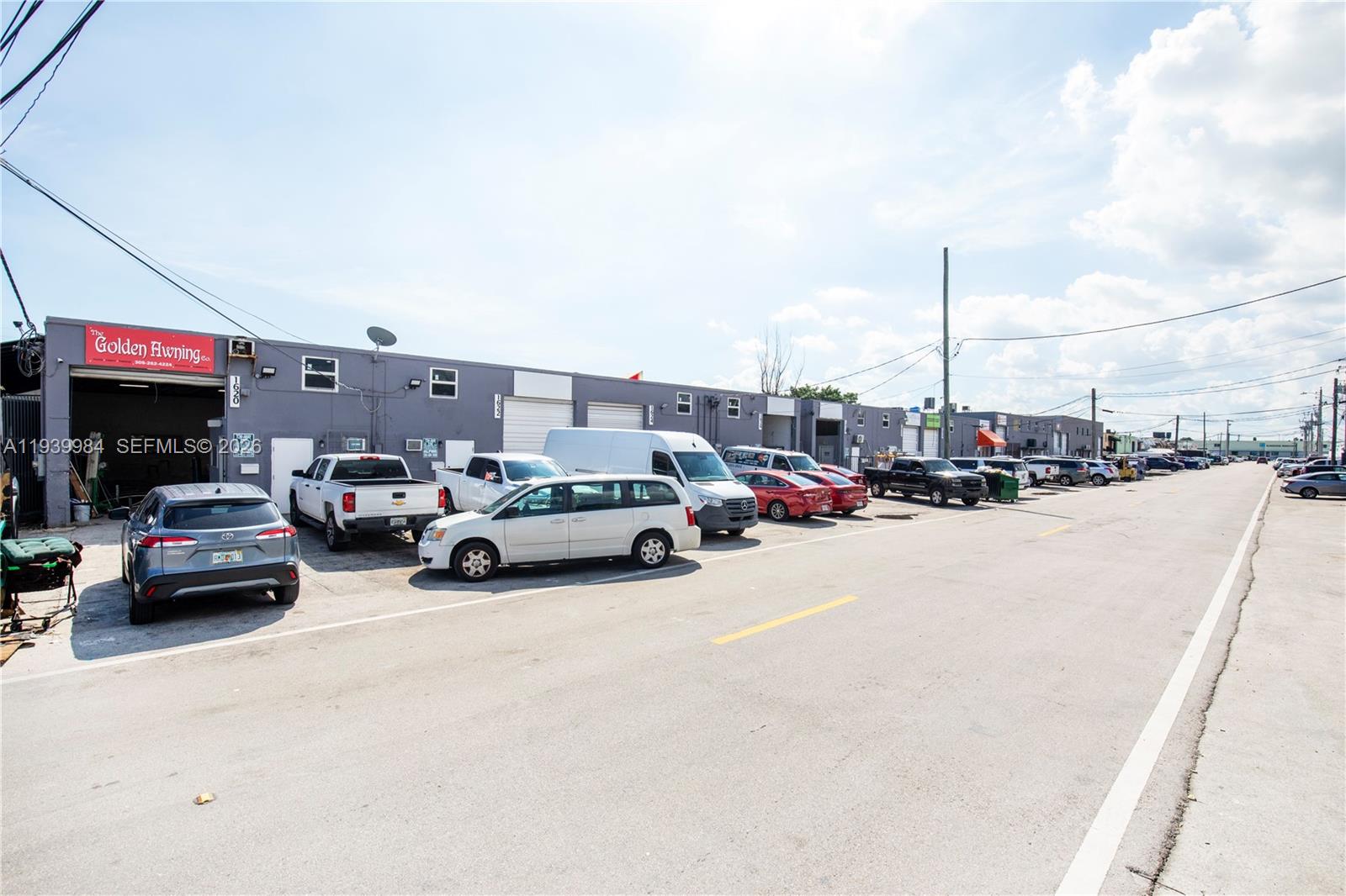   /   sq. ft. $ 2026-01-06 0 foto