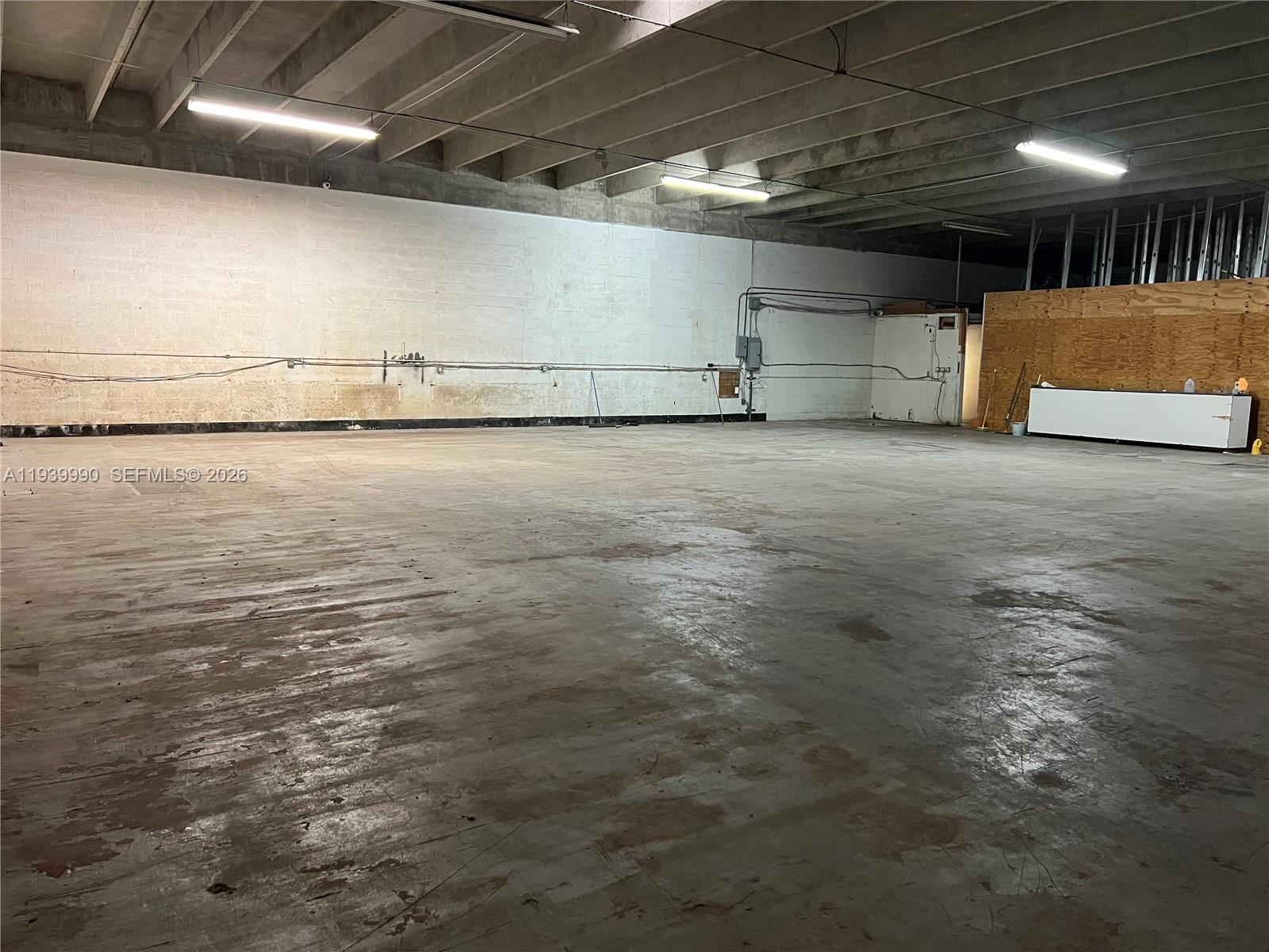   /   sq. ft. $ 2026-01-06 0 Photo