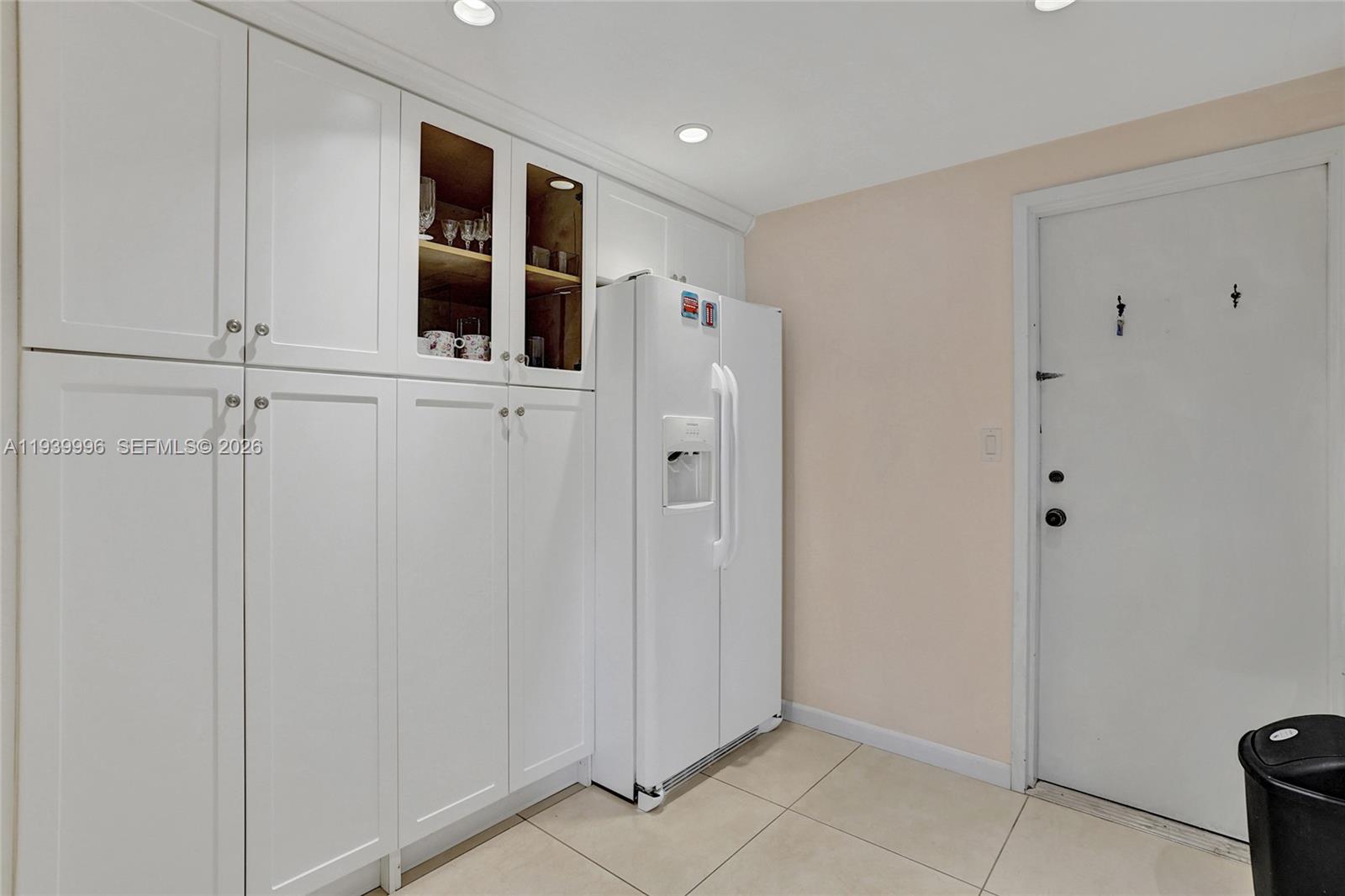 Photo of 1833 Ocean Dr  #906, Hallandale Beach, Florida, 33009 - 