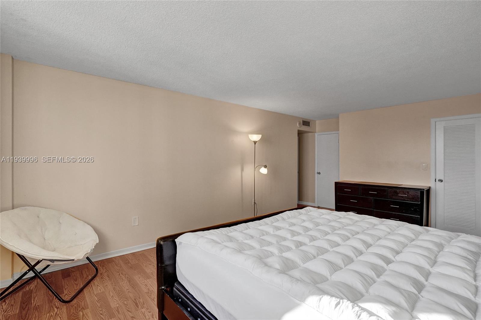 Photo of 1833 Ocean Dr  #906, Hallandale Beach, Florida, 33009 - 