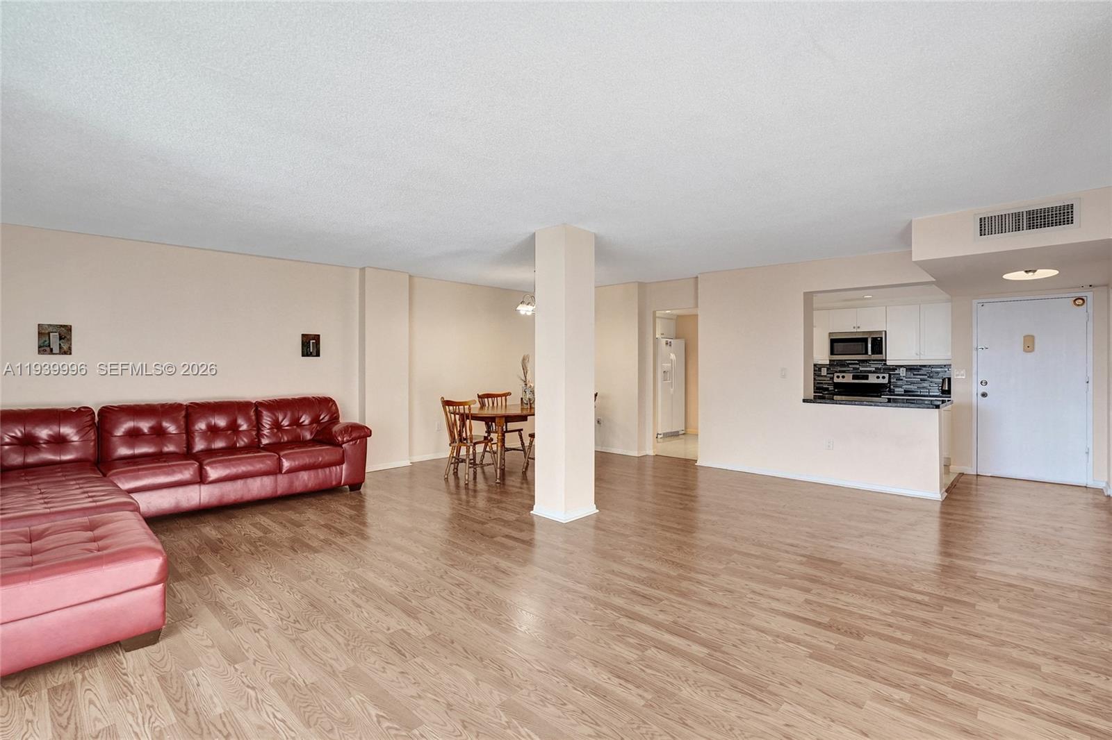 Photo of 1833 Ocean Dr  #906, Hallandale Beach, Florida, 33009 - 