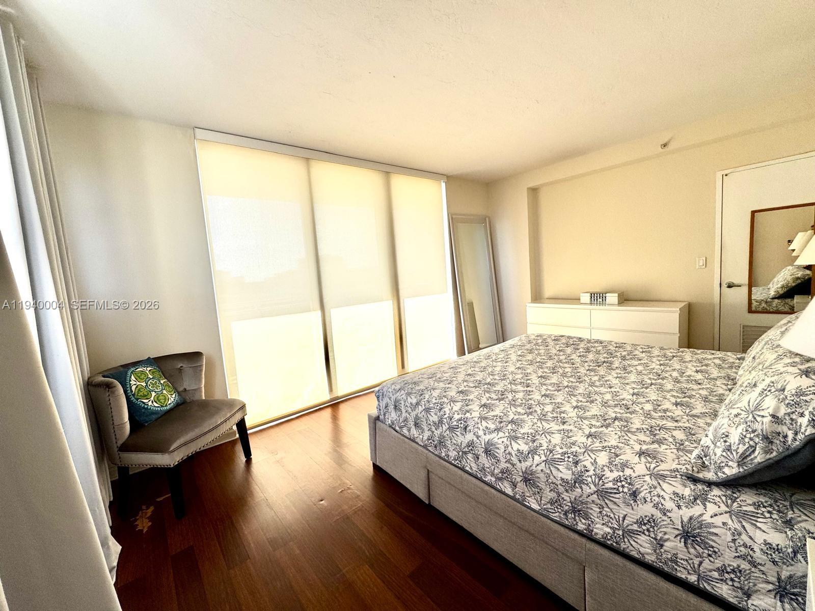 Photo of 3001 Ocean Dr #827, Hollywood, Florida, 33019 -