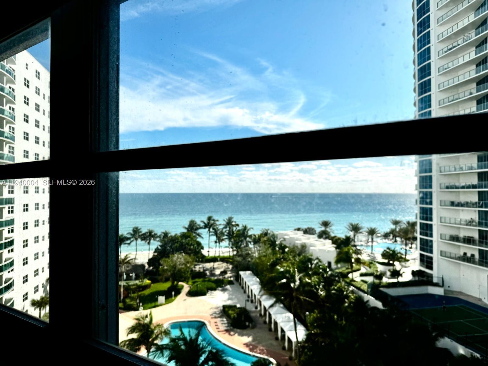 Photo of 3001 Ocean Dr #827, Hollywood, Florida, 33019 -