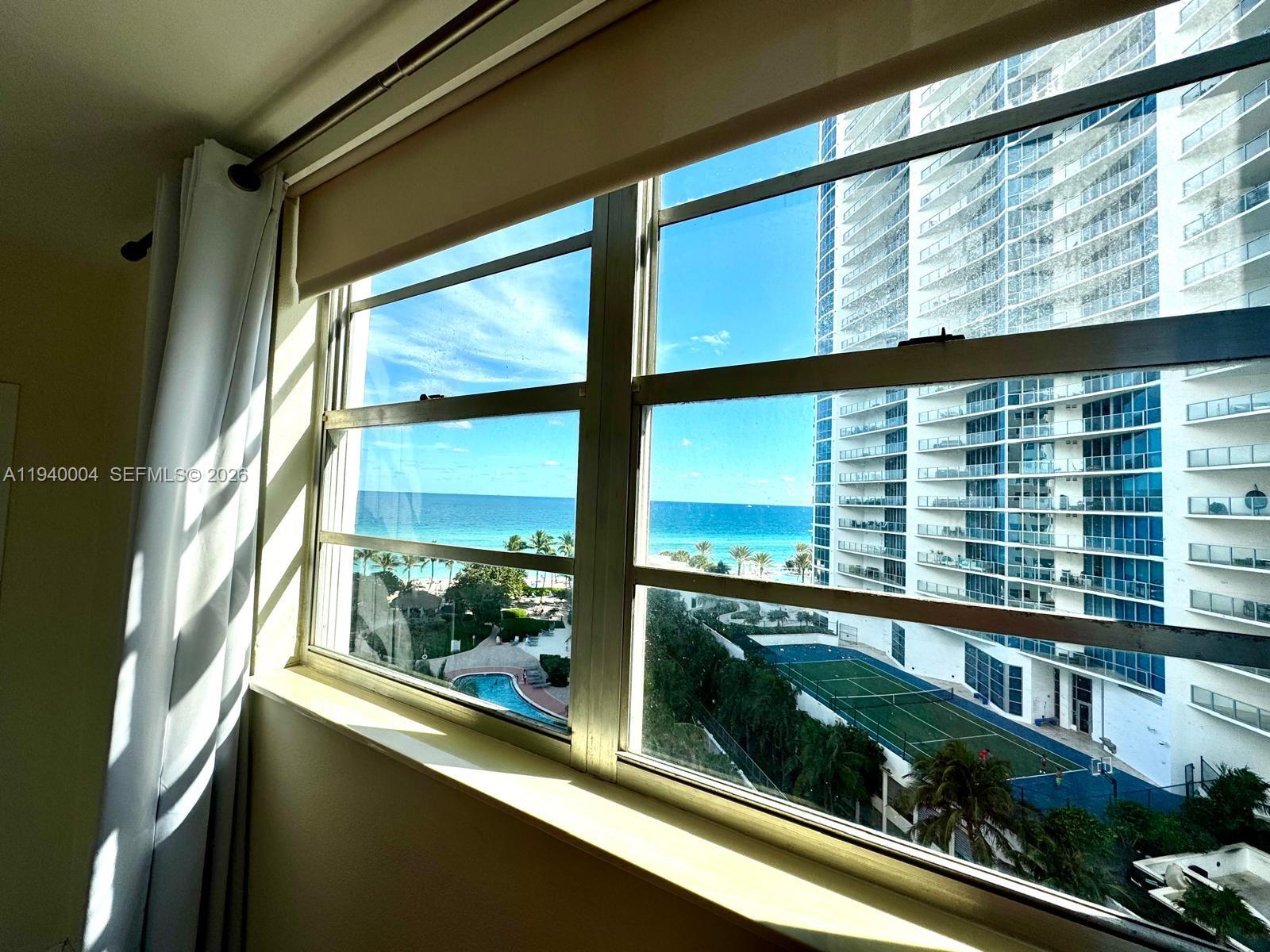 Photo of 3001 Ocean Dr #827, Hollywood, Florida, 33019 -