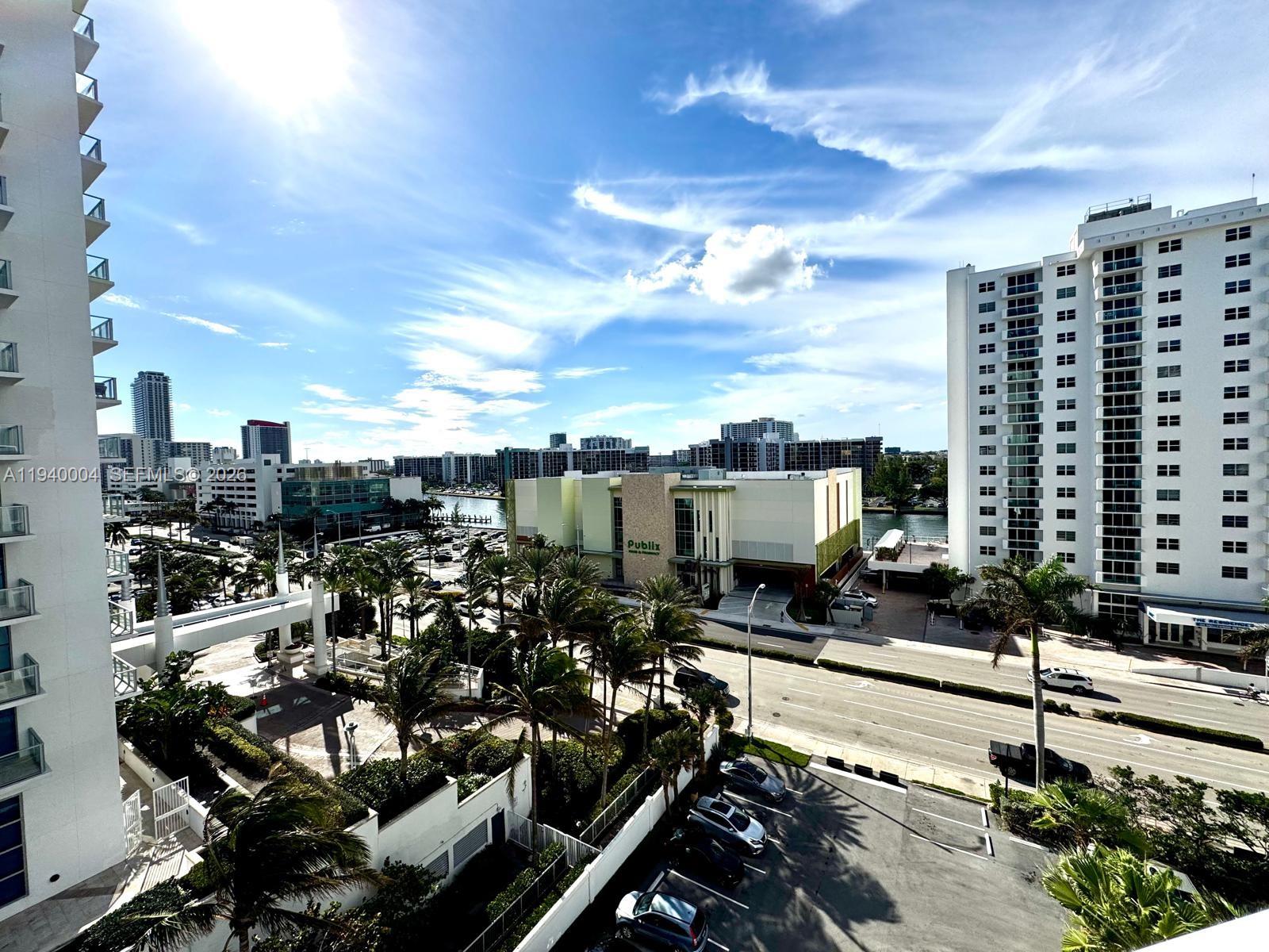 Photo of 3001 Ocean Dr #827, Hollywood, Florida, 33019 -