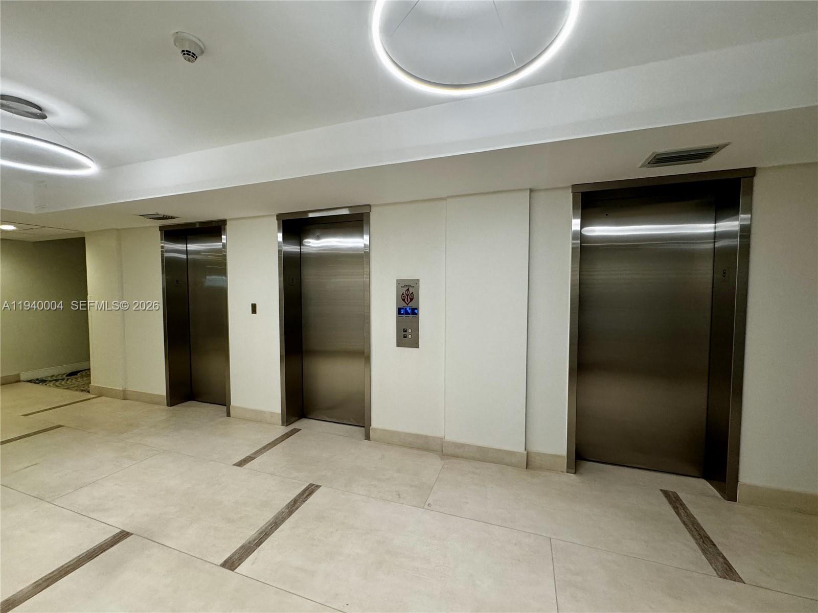 Photo of 3001 Ocean Dr #827, Hollywood, Florida, 33019 -