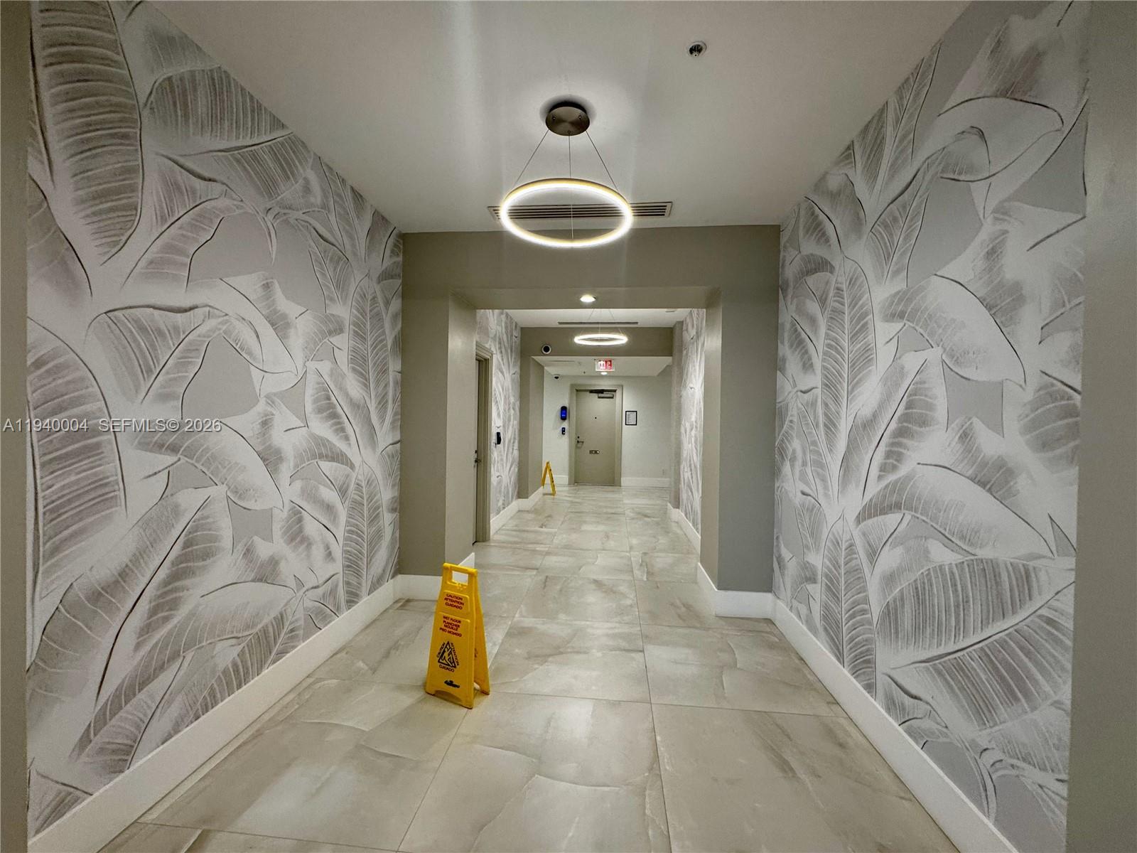 Photo of 3001 Ocean Dr #827, Hollywood, Florida, 33019 -