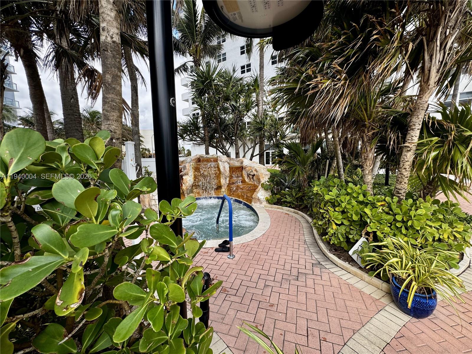 Photo of 3001 Ocean Dr #827, Hollywood, Florida, 33019 -