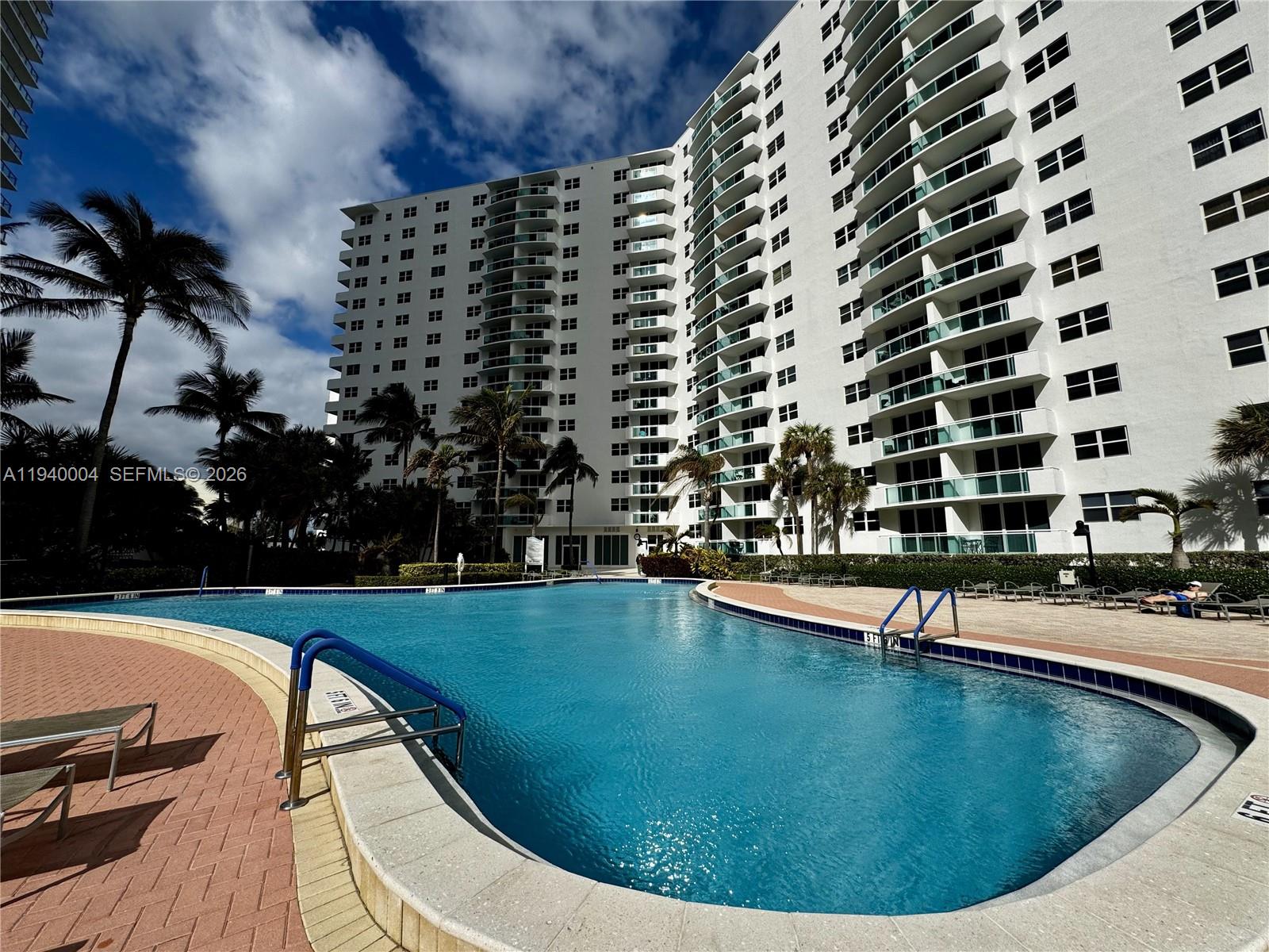 Photo of 3001 Ocean Dr #827, Hollywood, Florida, 33019 -