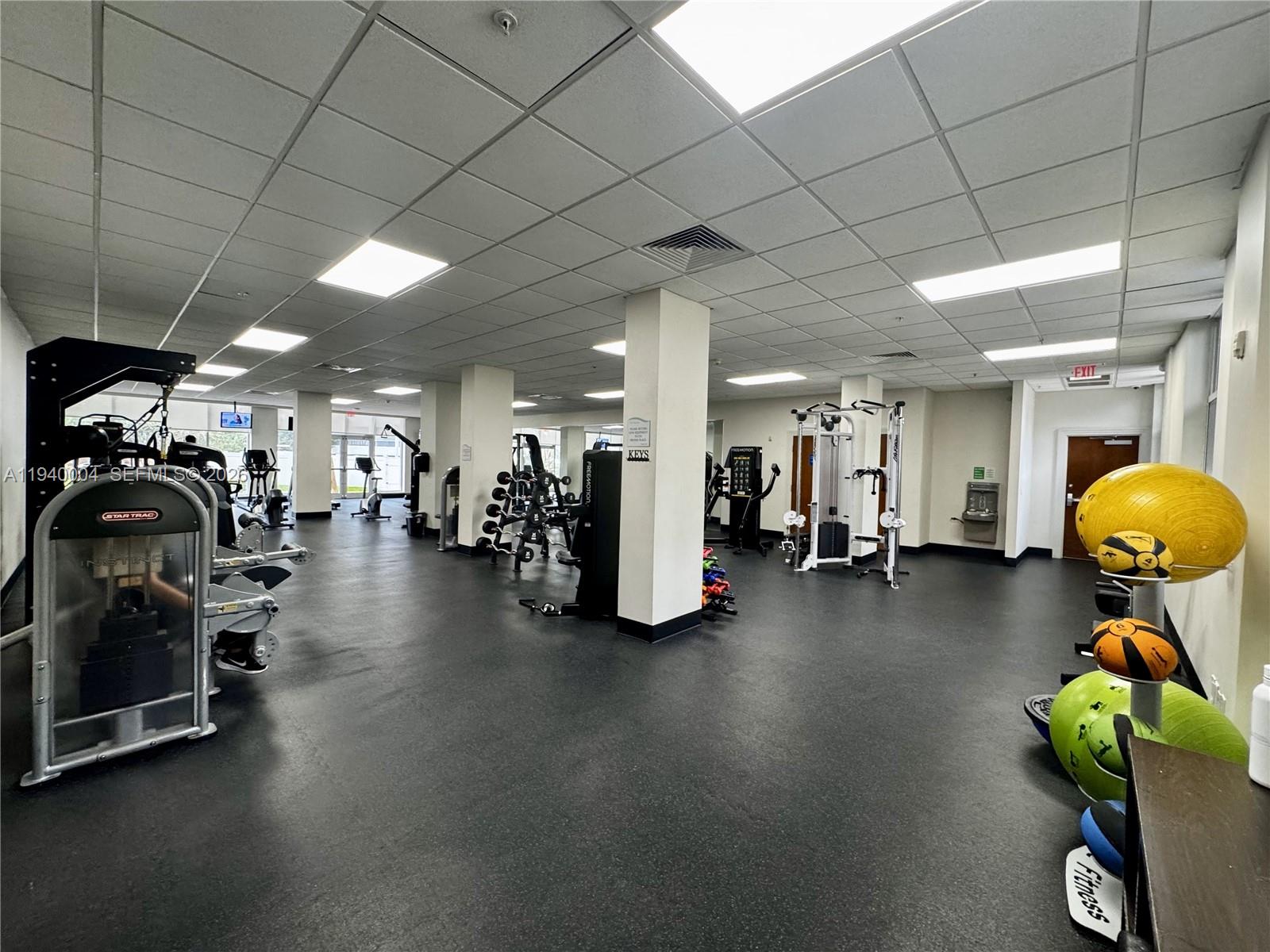 Photo of 3001 Ocean Dr #827, Hollywood, Florida, 33019 -