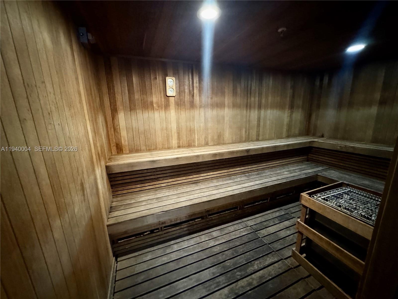 Photo of 3001 Ocean Dr #827, Hollywood, Florida, 33019 -