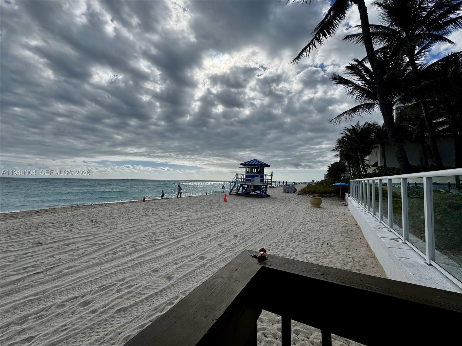 Photo of 3001 Ocean Dr #827, Hollywood, Florida, 33019 -