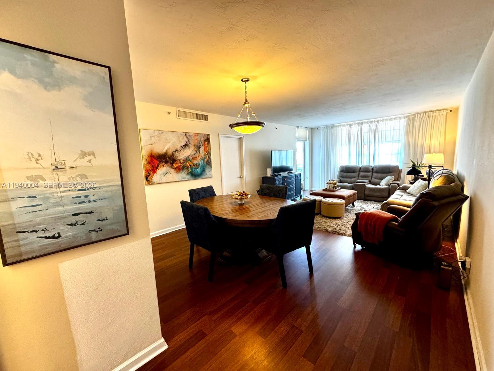Photo of 3001 Ocean Dr #827, Hollywood, Florida, 33019 -