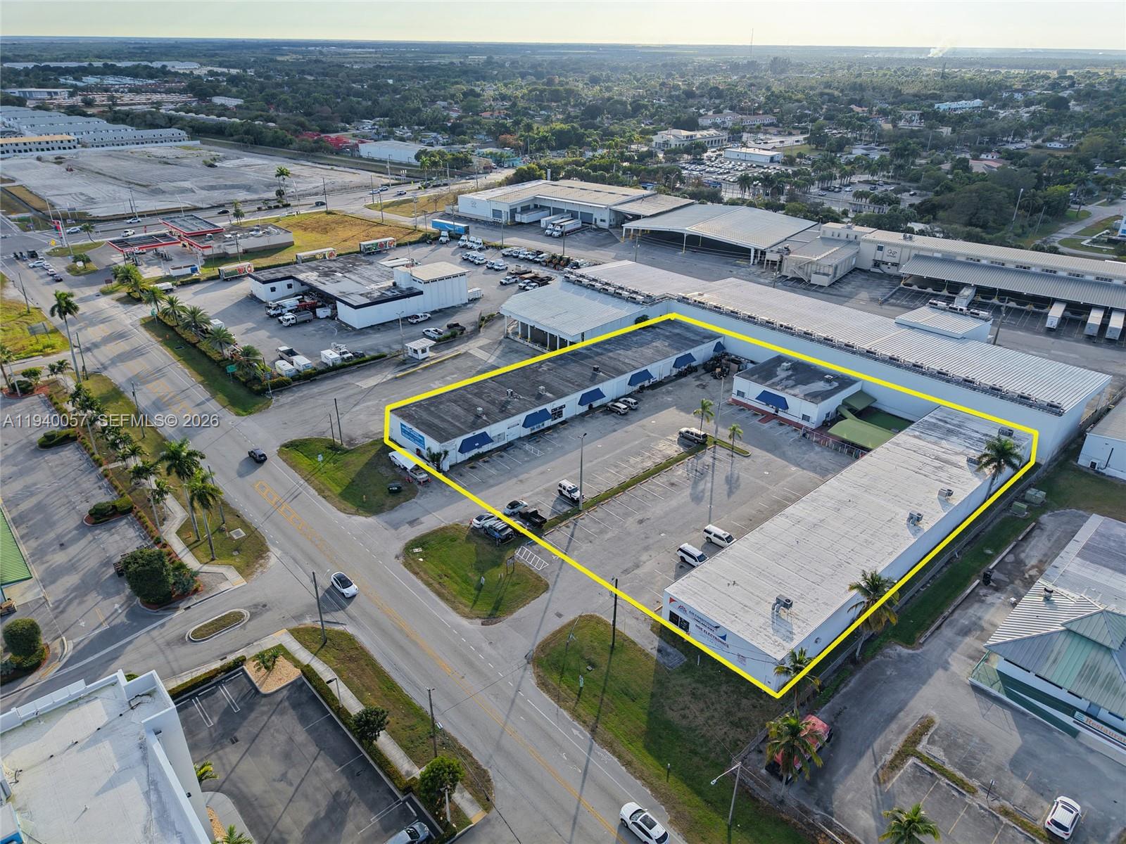   /   кв.футов $ 2026-01-06 0 Фото