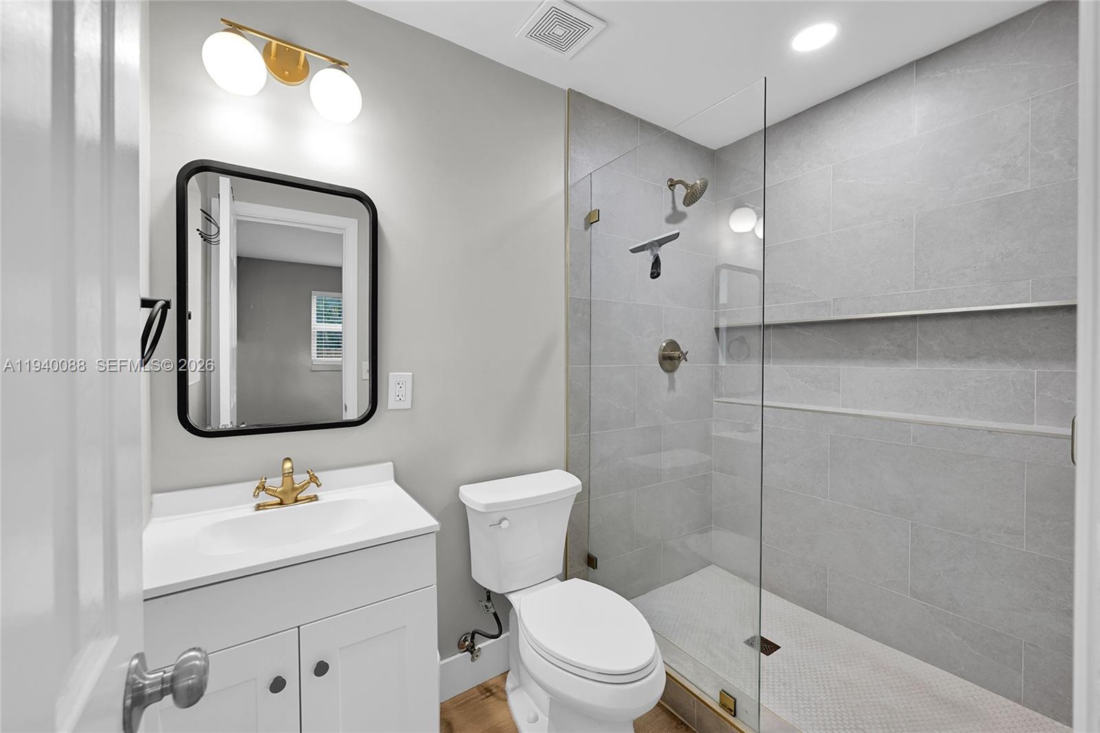   /  2024 sq. ft. $ 2026-01-06 0 Photo