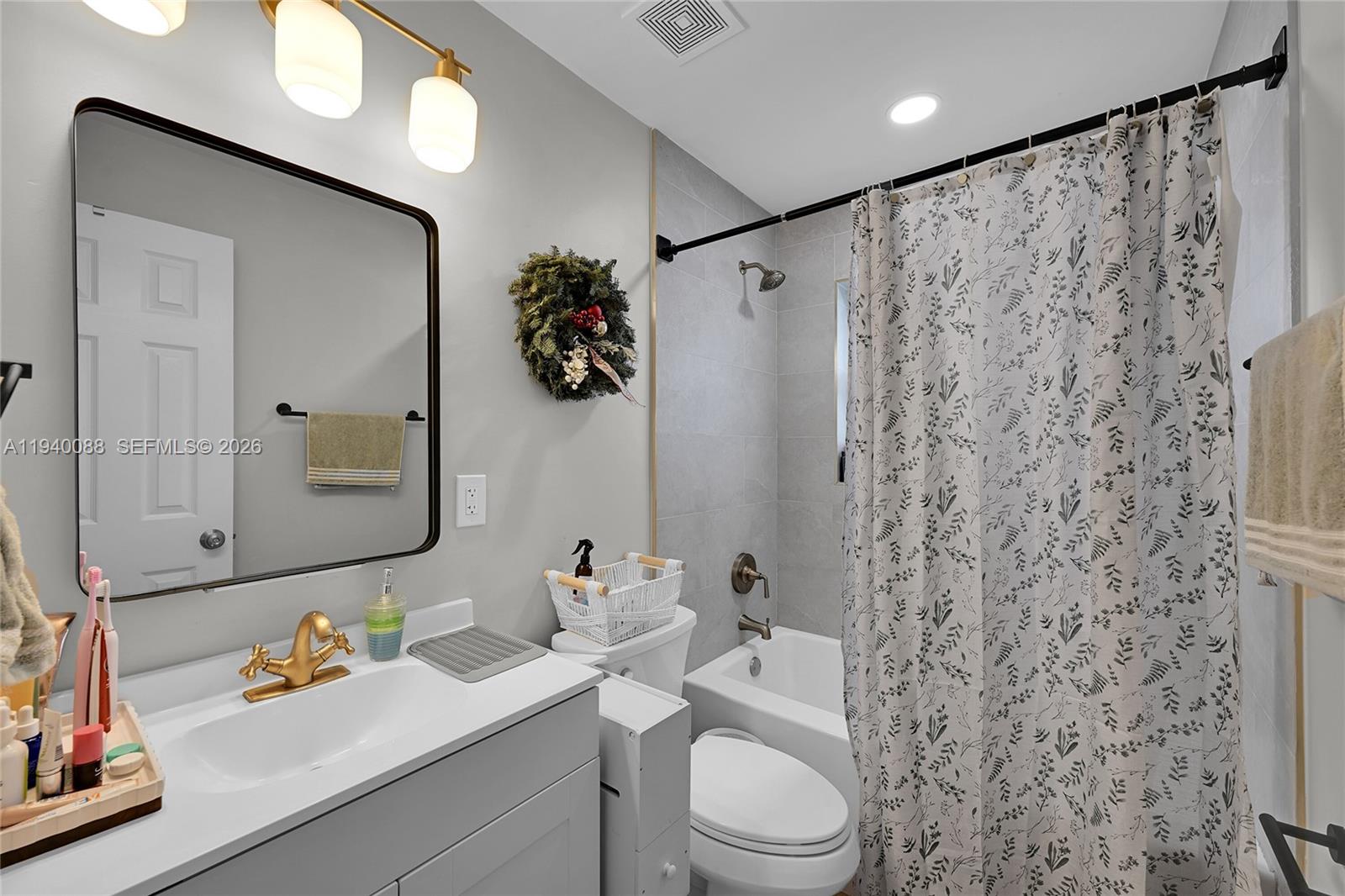   /  2024 sq. ft. $ 2026-01-06 0 Photo