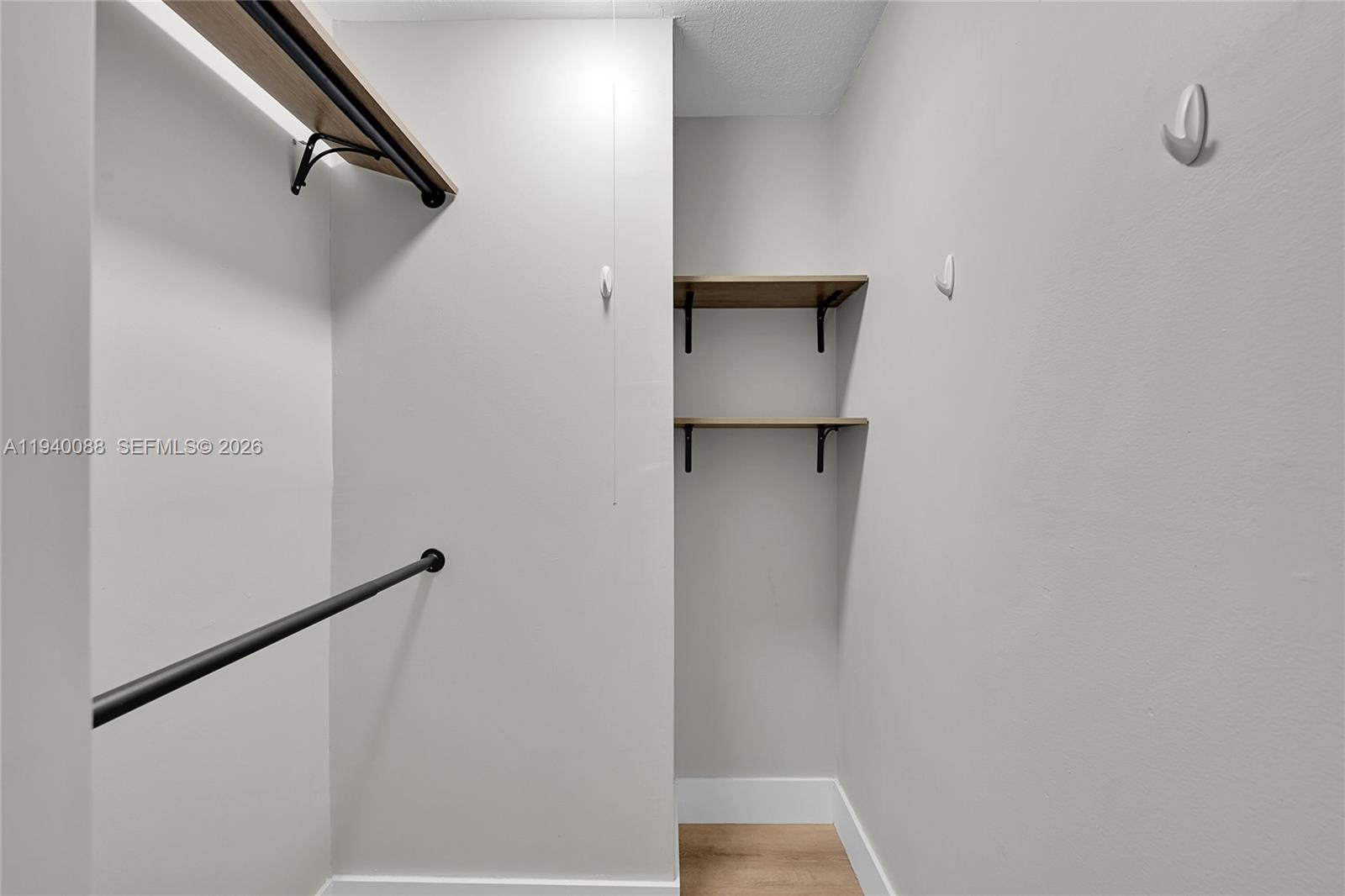   /  2024 sq. ft. $ 2026-01-06 0 Photo