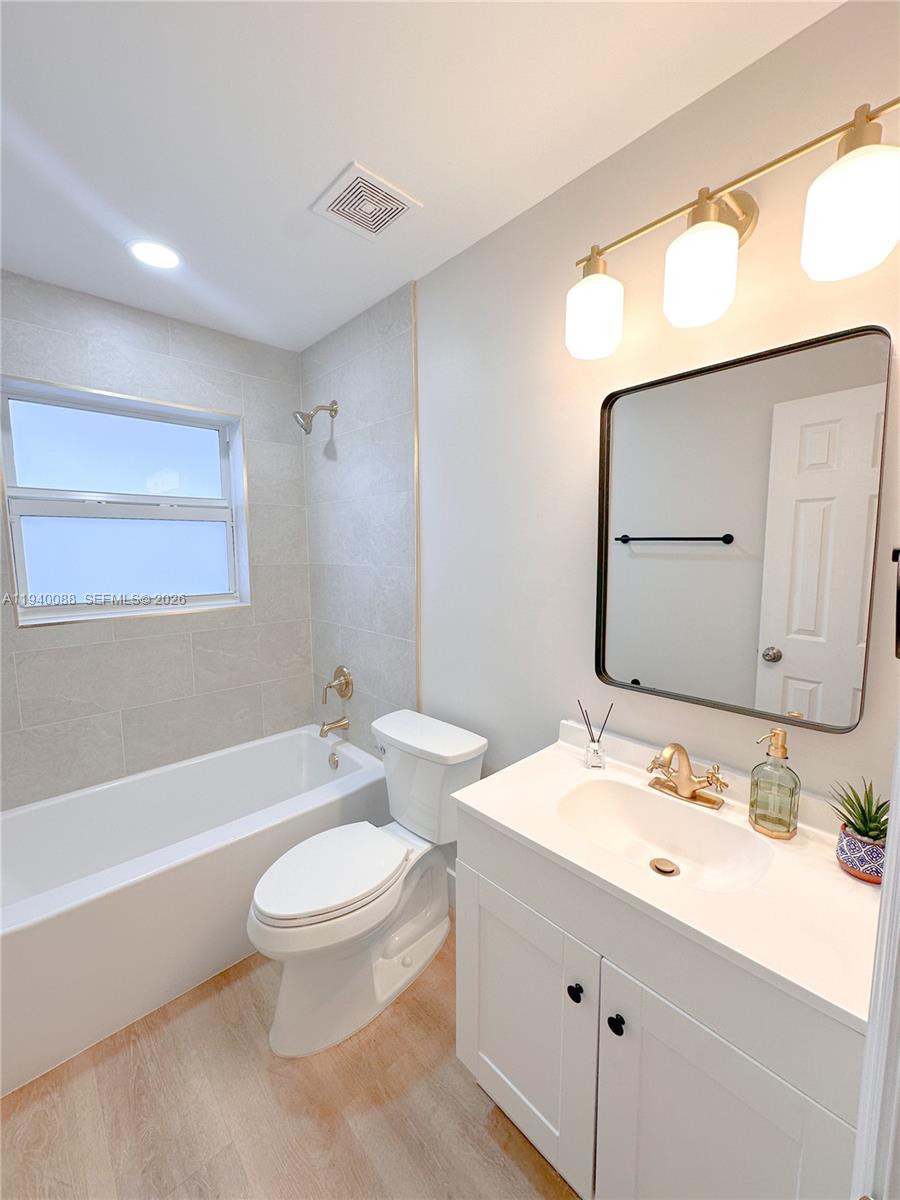 Подробнее / 2024 кв.футов $ 2026-01-06 0 Фото