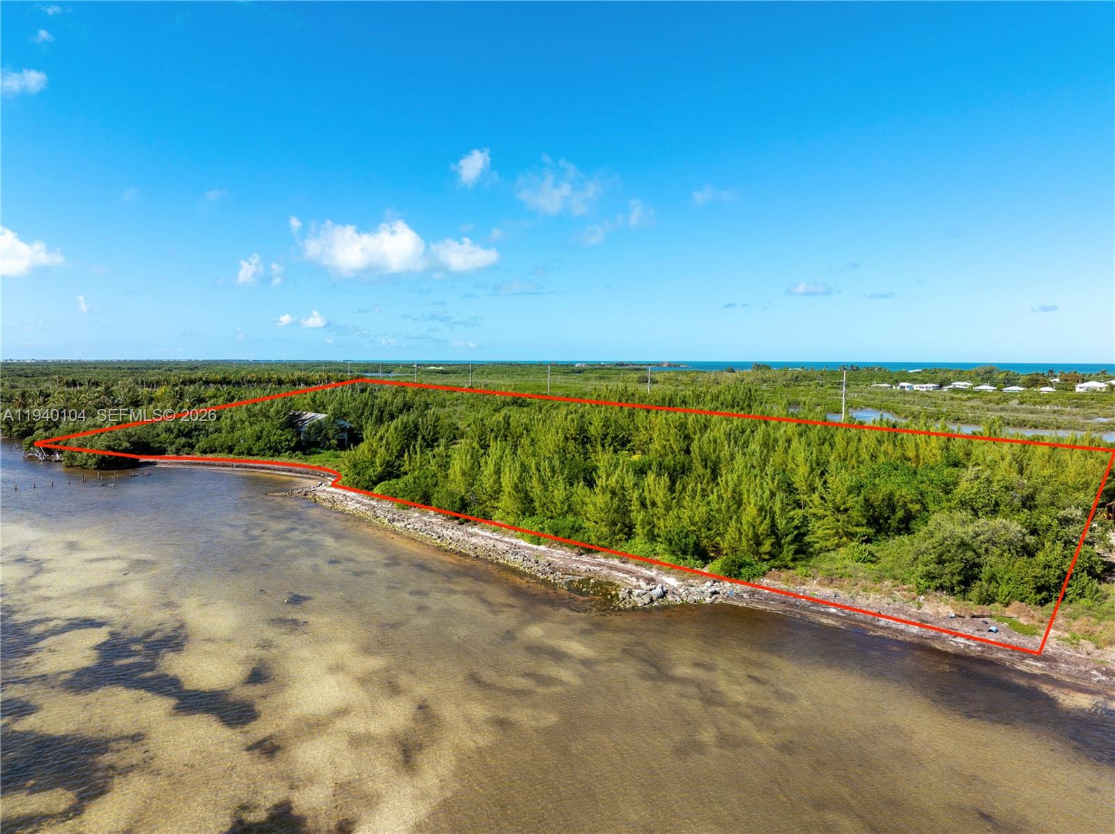   /   sq. ft. $ 2026-01-06 0 foto