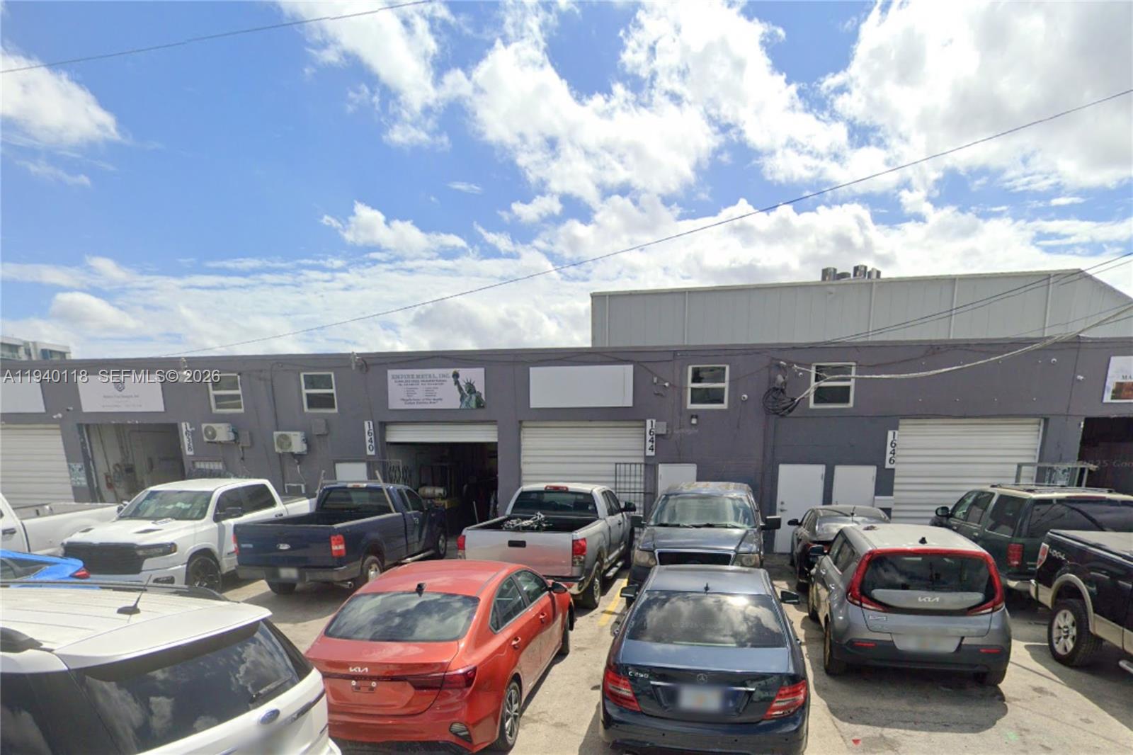   /   sq. ft. $ 2026-01-06 0 foto