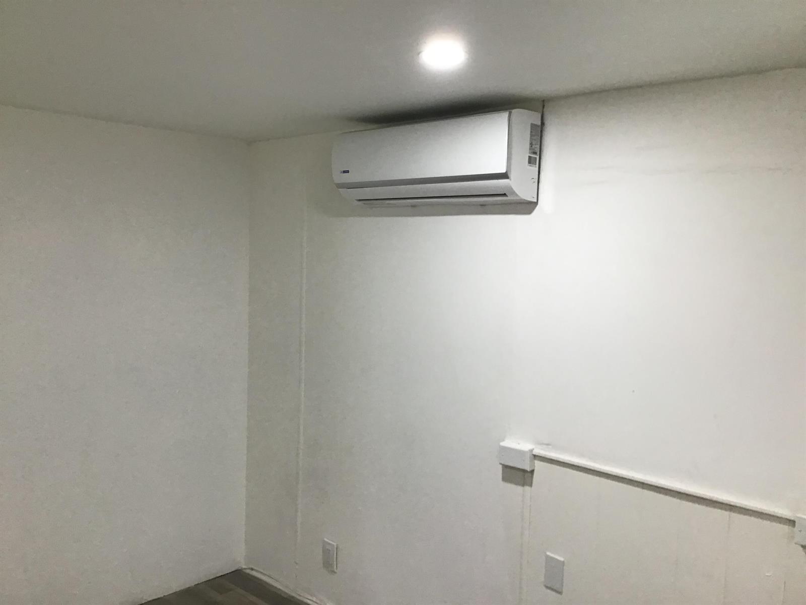 Ver detalles / 3 1250 sq. ft. $ 2026-05-01 0 foto