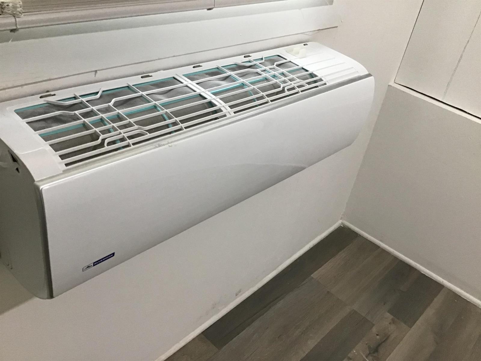 Ver detalles / 3 1250 sq. ft. $ 2026-05-01 0 foto