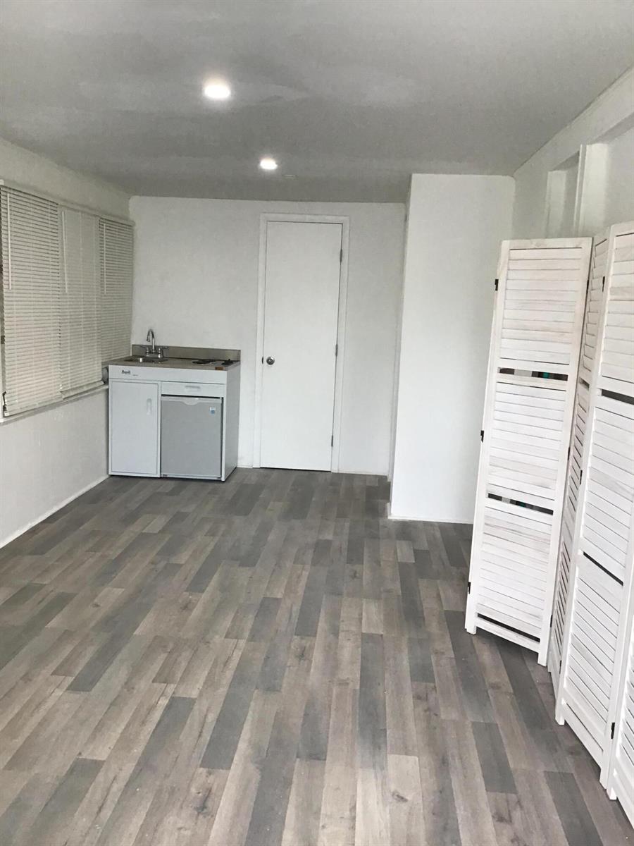 Ver detalles / 3 1250 sq. ft. $ 2026-05-01 0 foto