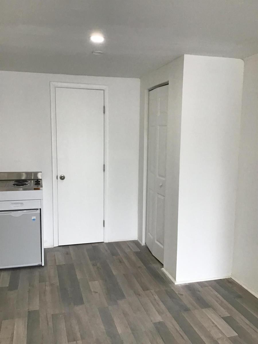Ver detalles / 3 1250 sq. ft. $ 2026-05-01 0 foto