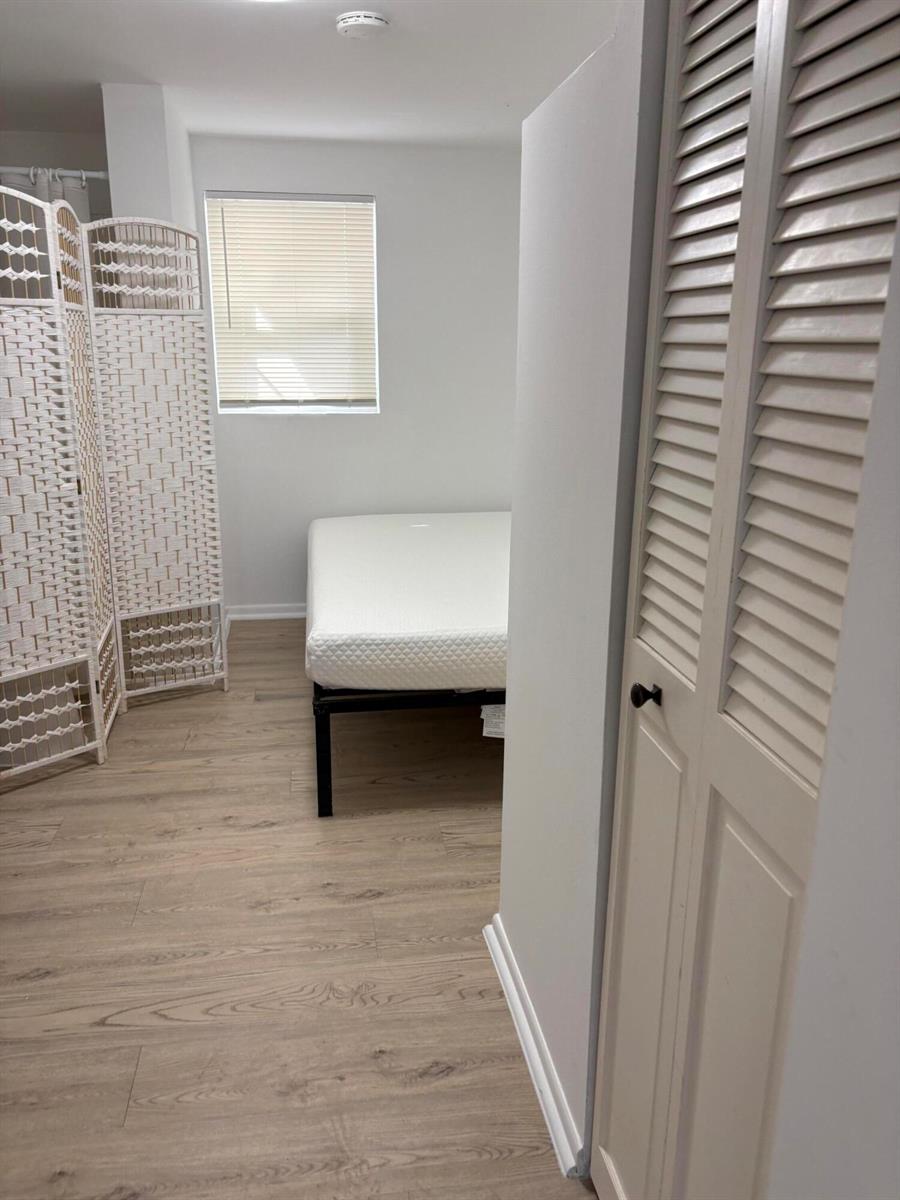 Ver detalles / 3 1250 sq. ft. $ 2026-05-01 0 foto
