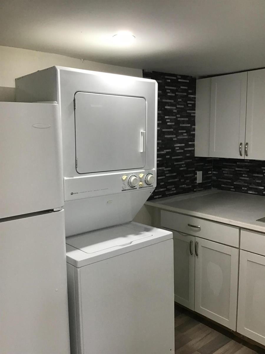 Ver detalles / 3 1250 sq. ft. $ 2026-05-01 0 foto