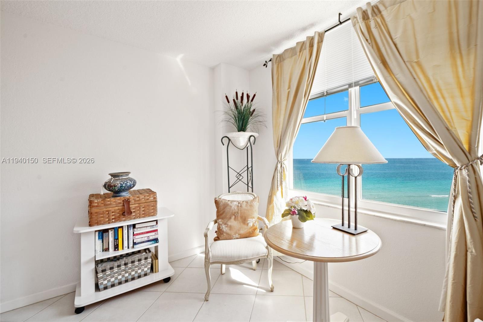 Photo of 3725 Ocean Dr  #1214, Hollywood, Florida, 33019 - 