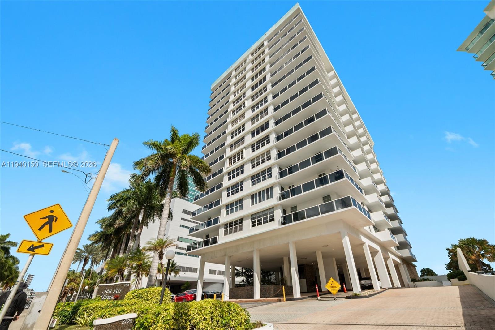 Photo of 3725 Ocean Dr  #1214, Hollywood, Florida, 33019 - 