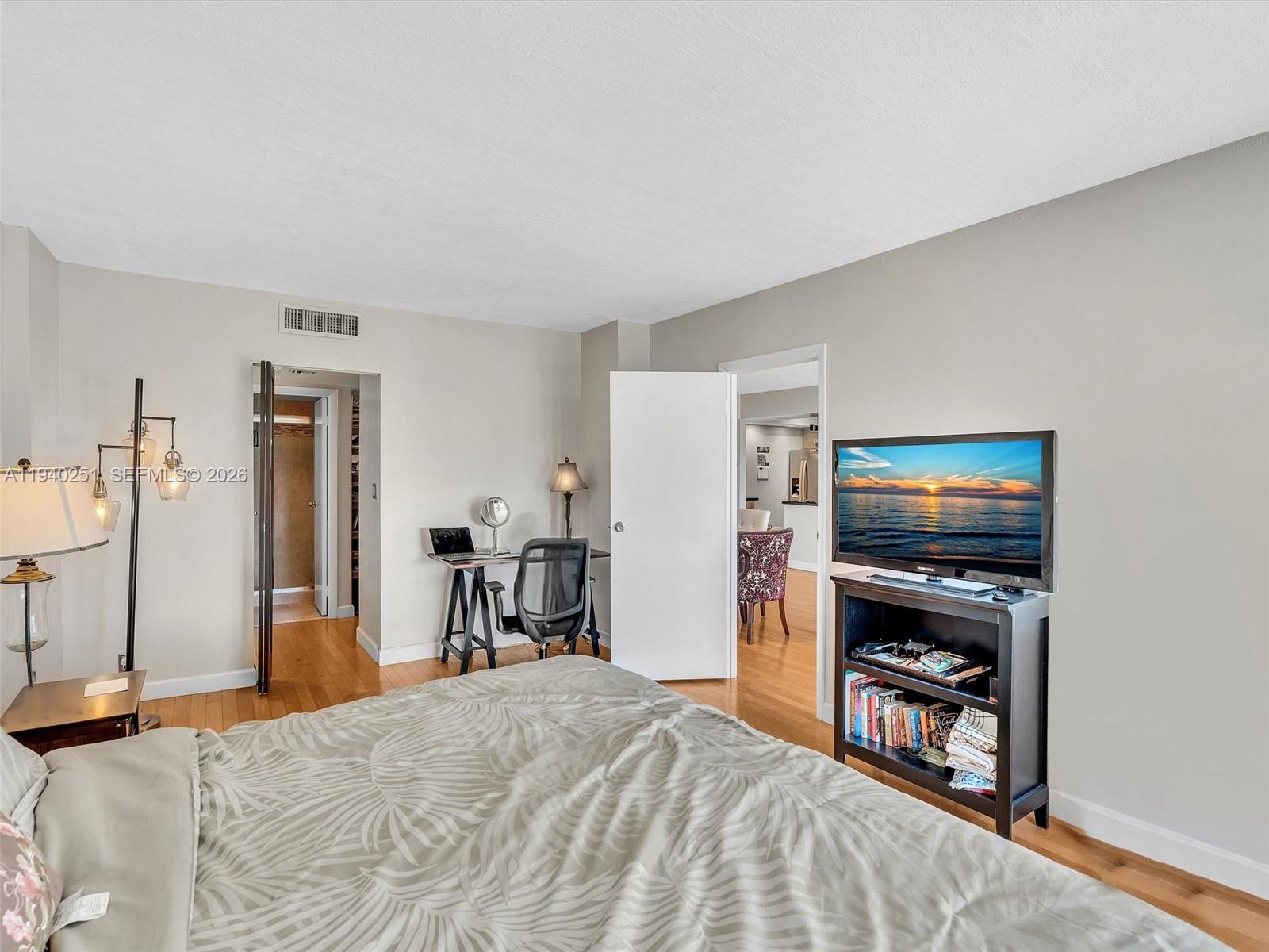 Photo of 20379 Country Club Dr  #1138, Aventura, Florida, 33180 - 