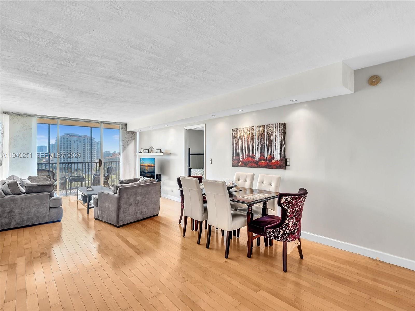 Photo of 20379 Country Club Dr  #1138, Aventura, Florida, 33180 - 