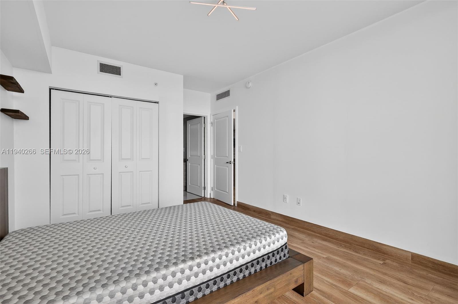 Photo of 400 Sunny Isles Blvd  #1207, Sunny Isles Beach, Florida, 33160 - 