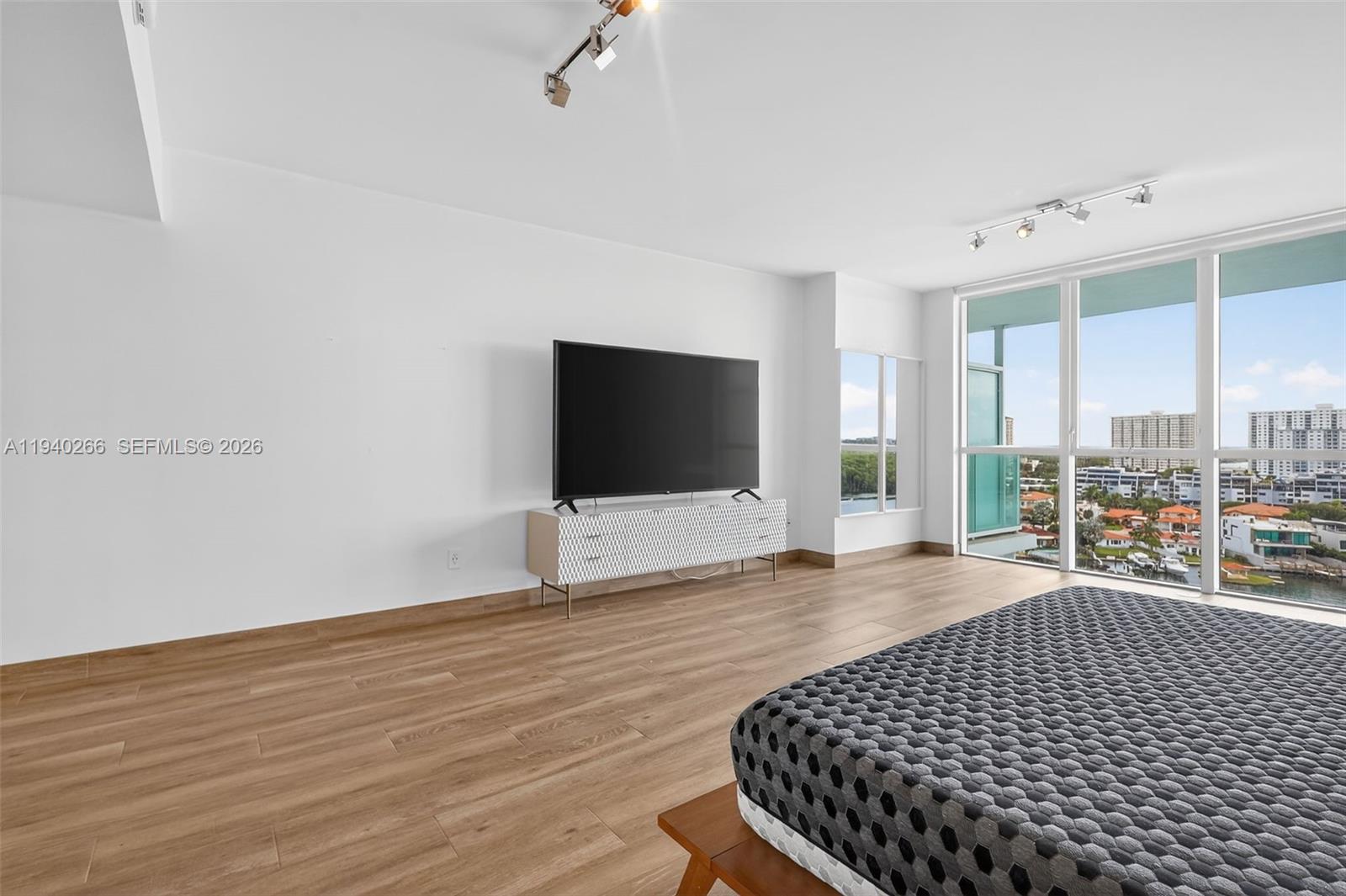 Photo of 400 Sunny Isles Blvd  #1207, Sunny Isles Beach, Florida, 33160 - 