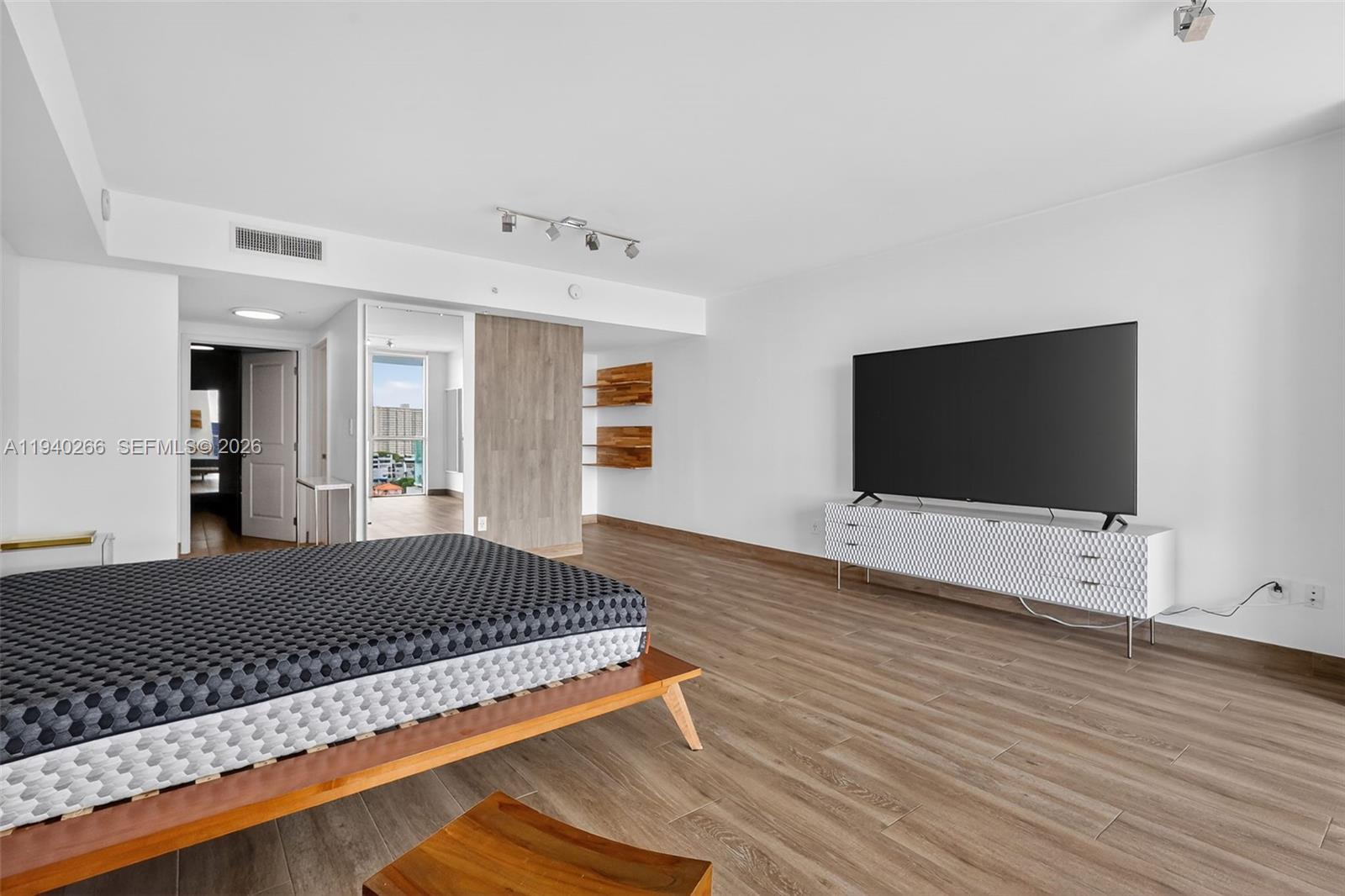 Photo of 400 Sunny Isles Blvd  #1207, Sunny Isles Beach, Florida, 33160 - 