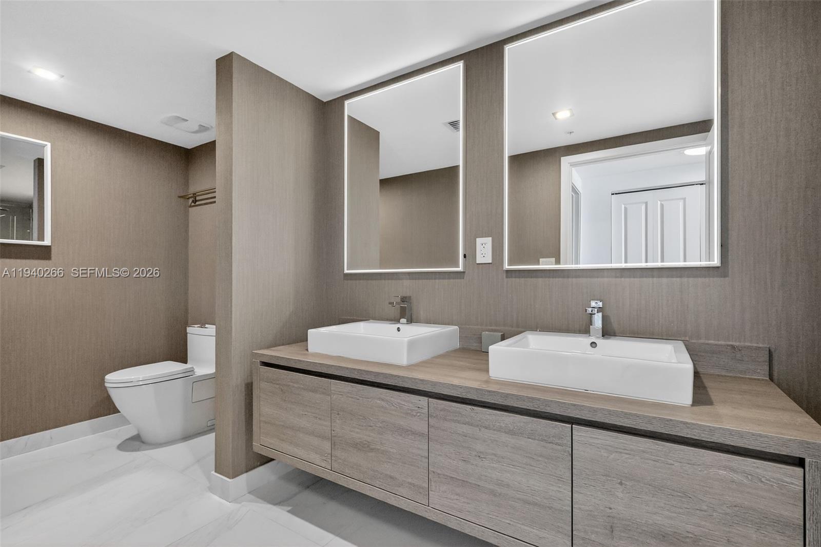 Photo of 400 Sunny Isles Blvd  #1207, Sunny Isles Beach, Florida, 33160 - 