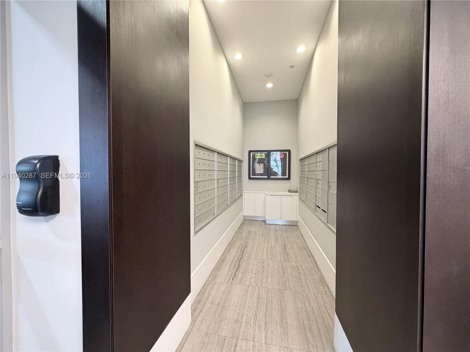 Photo of 140 Dixie Hwy  #712, Hollywood, Florida, 33020 - 