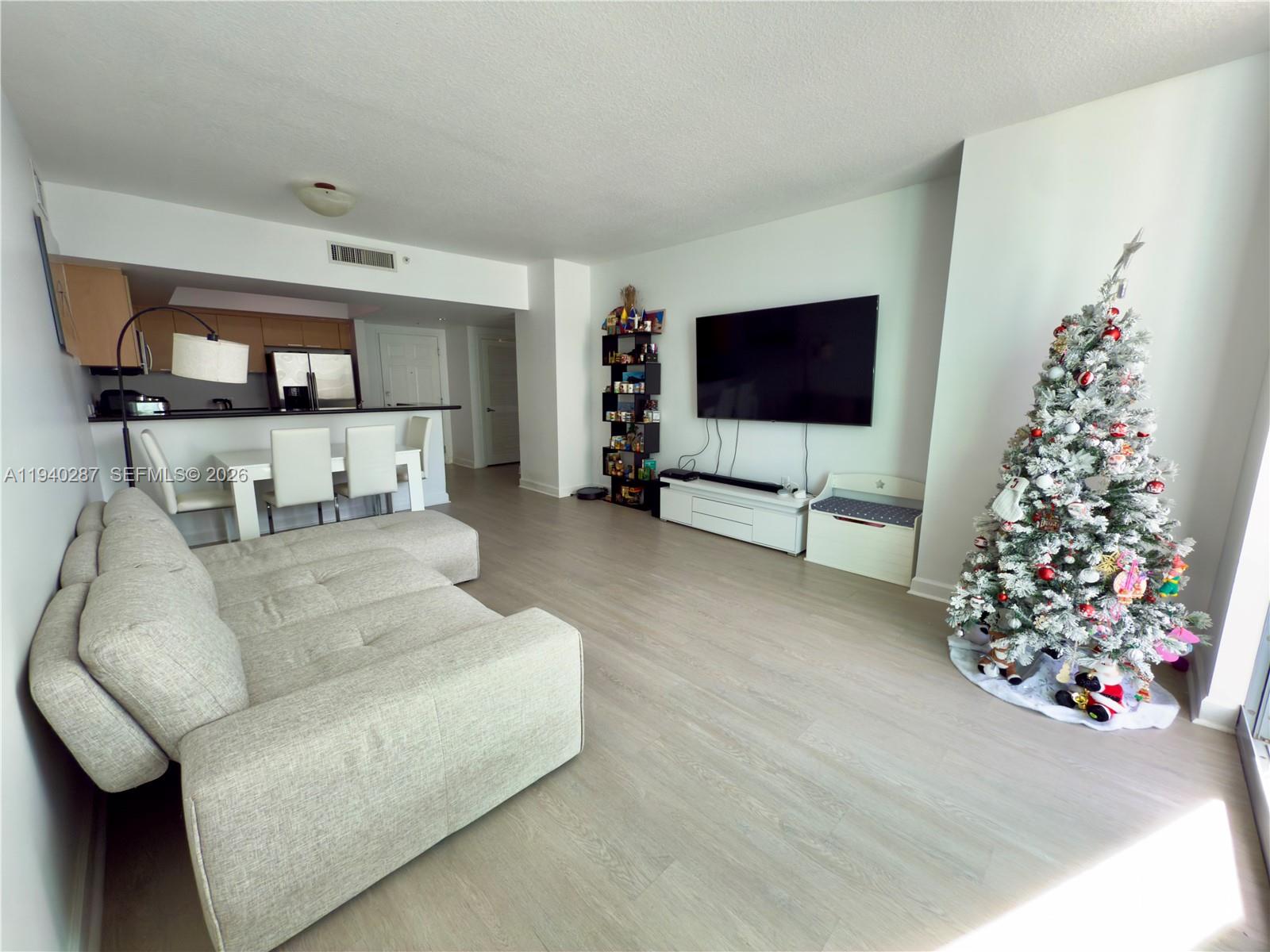 Photo of 140 Dixie Hwy  #712, Hollywood, Florida, 33020 - 