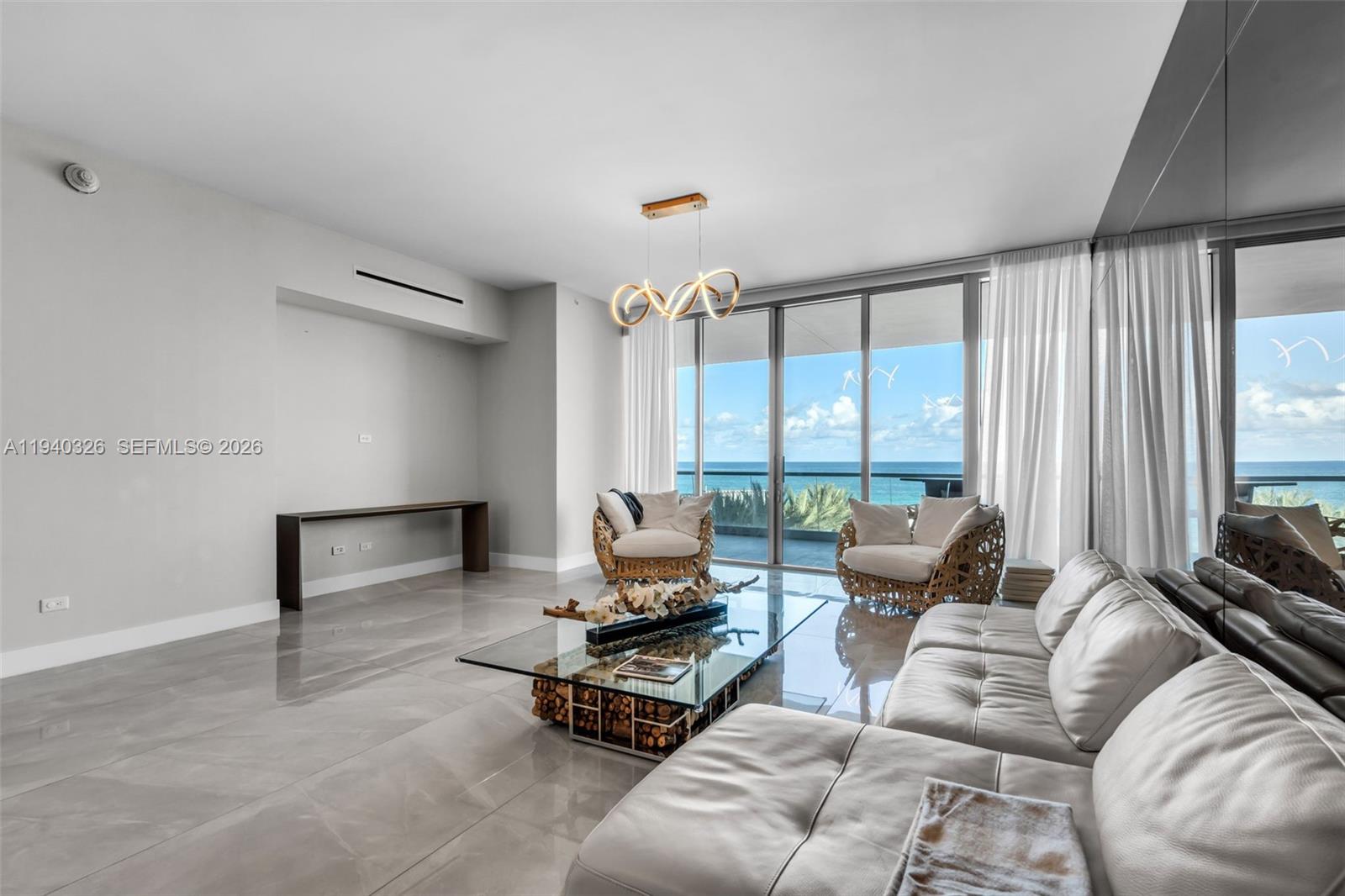 402 3 / 5 2797 sq. ft. $ 2026-01-07 0 Photo